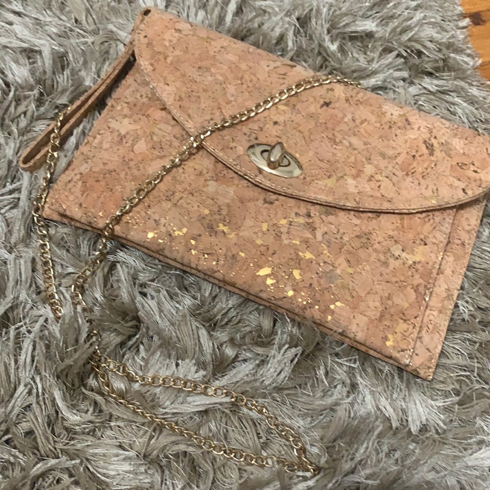 Street level cork purse